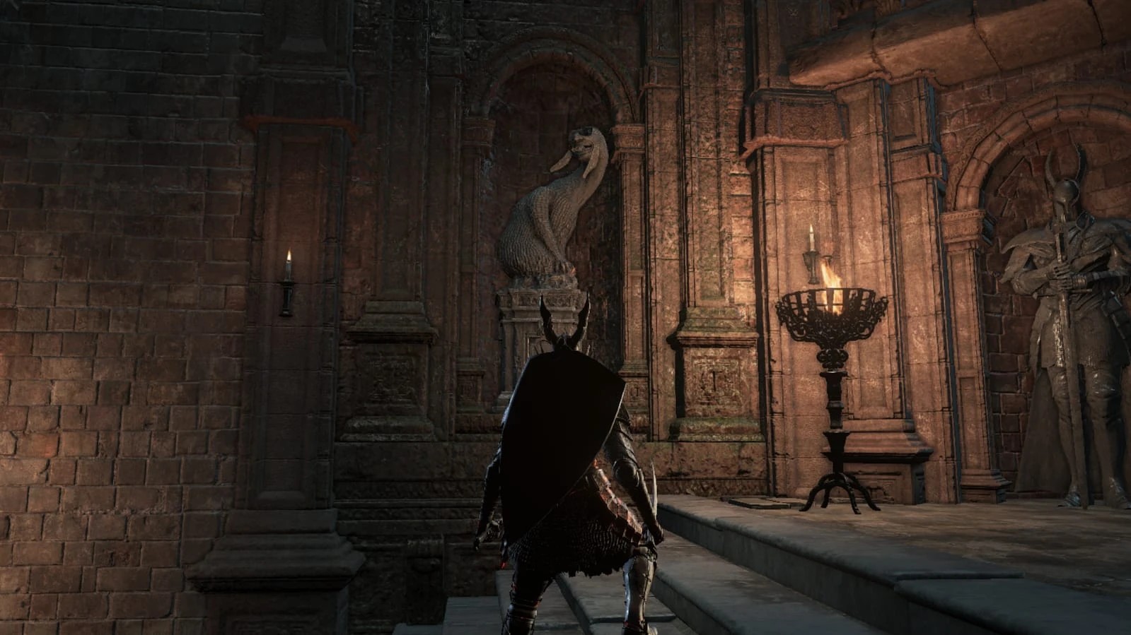 Статуи первозмеев