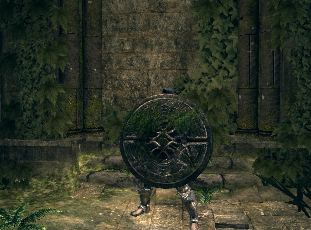 Каменный большой щит.jpg