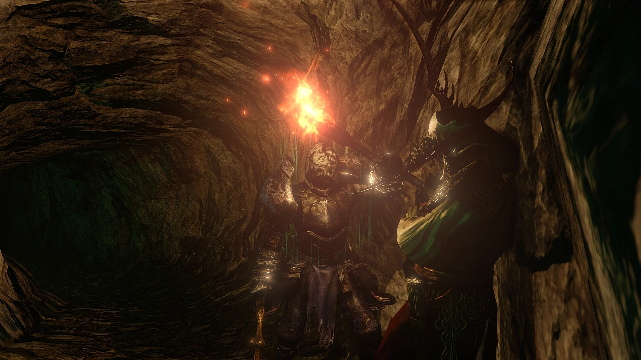 В расселине.